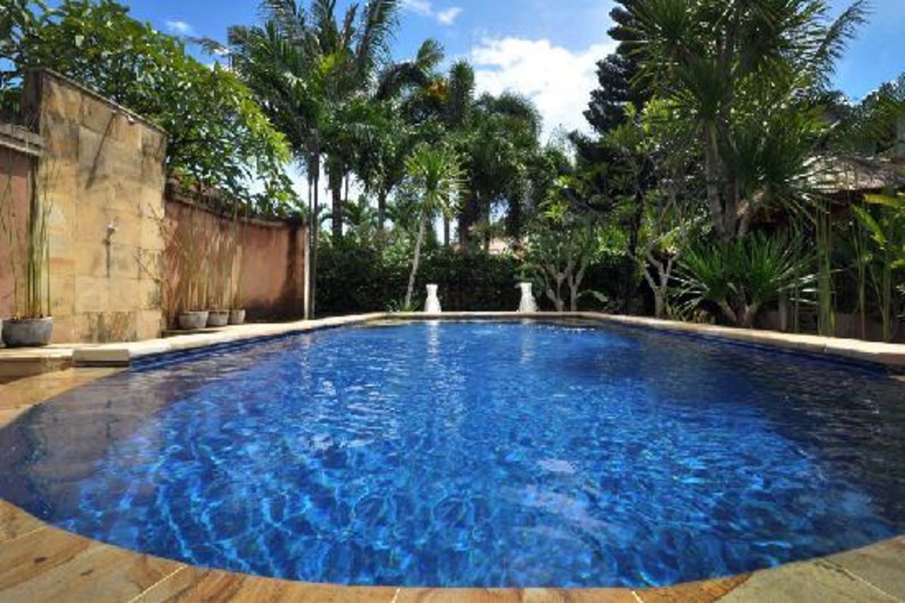 Bali Breezz Hotel Джимбаран Екстер'єр фото